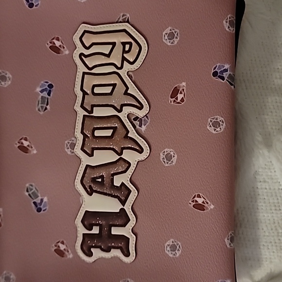 Coach collaboration with the seven dwarfs collection. Price is for the set. - Picture 5 of 6